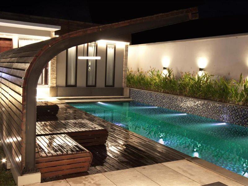 Bumi Segah Hotel Tanjung Redep Esterno foto