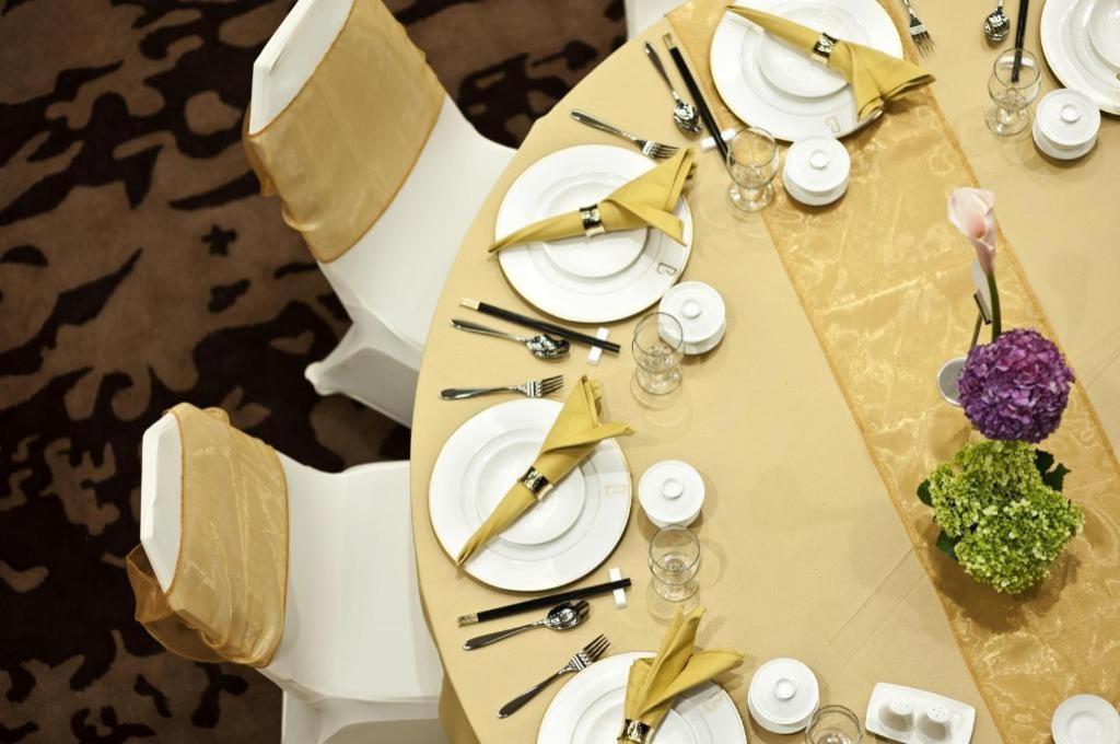 Bumi Segah Hotel Tanjung Redep Esterno foto